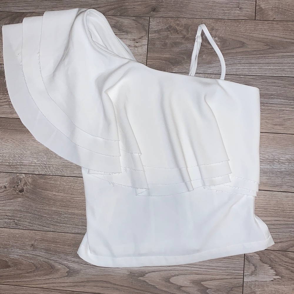 ✨Statement Top ✨size S